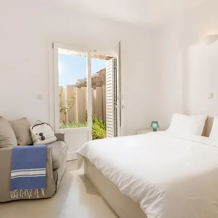 Villa Beachfront House 50m From The