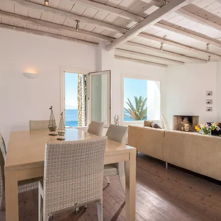 Beachfront House 50m From The * Панормос-Миконос